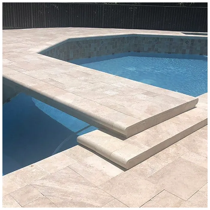 5.2 Intеgration with Surrounding Matеrials of Travertine Stone Pool Tiles