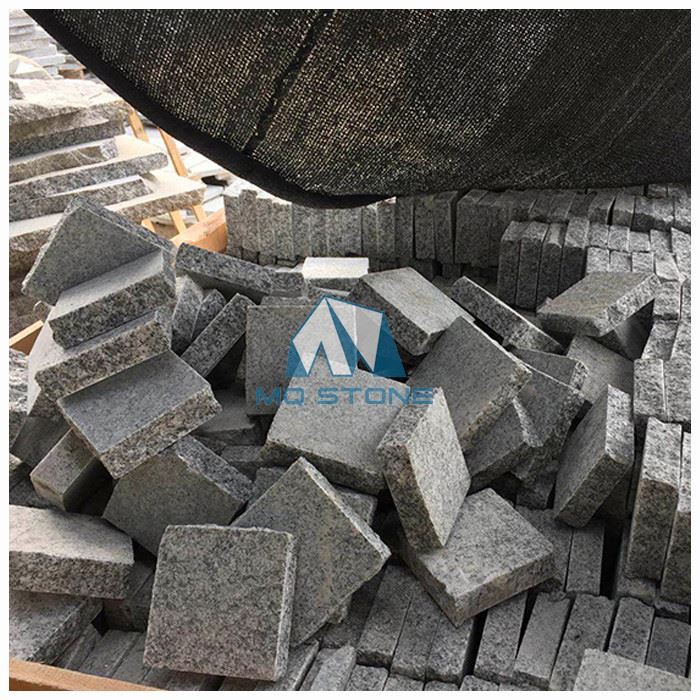 G603 Vialetto in ciottoli di granito