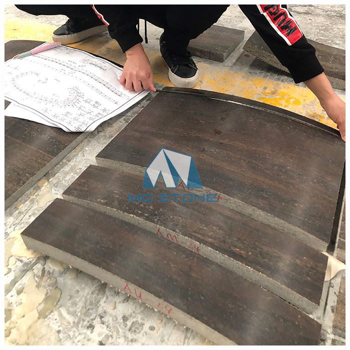 Piastrella di rivestimento in granito marrone