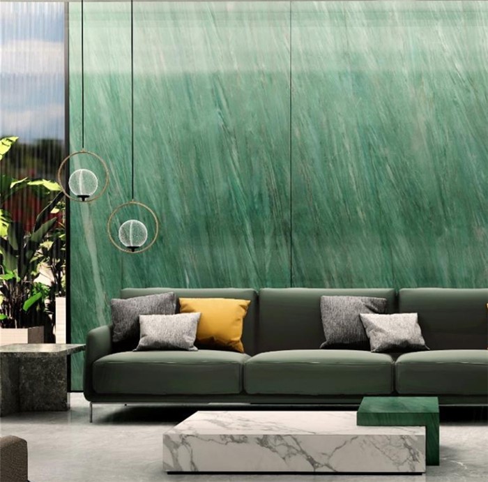 Pierre frittée d'émeraude