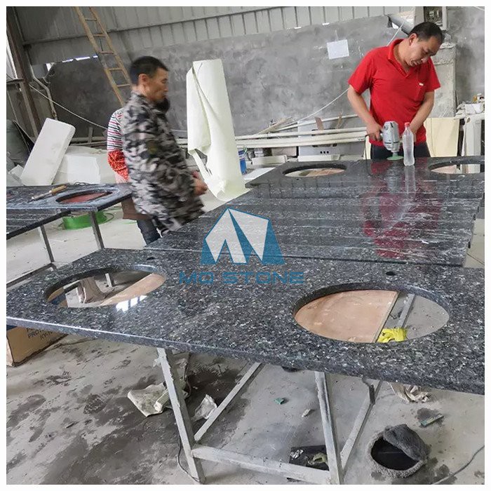 قمة الغرور من الجرانيت اللؤلؤي الأزرق