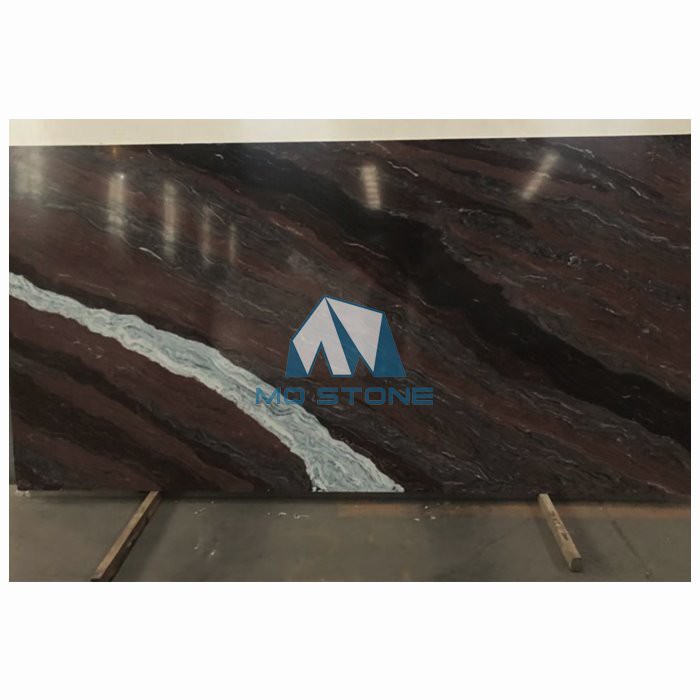 نهر الكوارتز البني الحجر