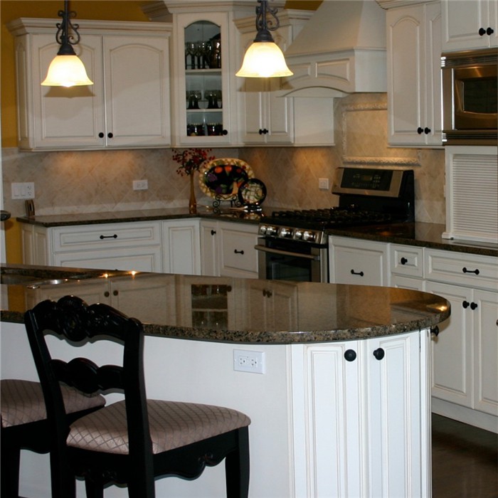 Cucina in granito scuro