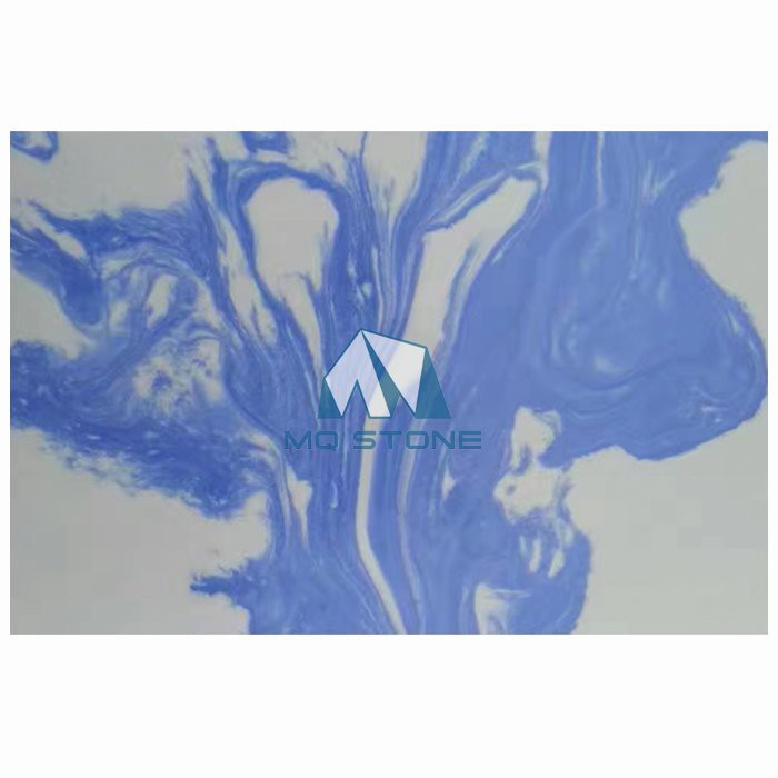 Pierre de quartz dragon bleu