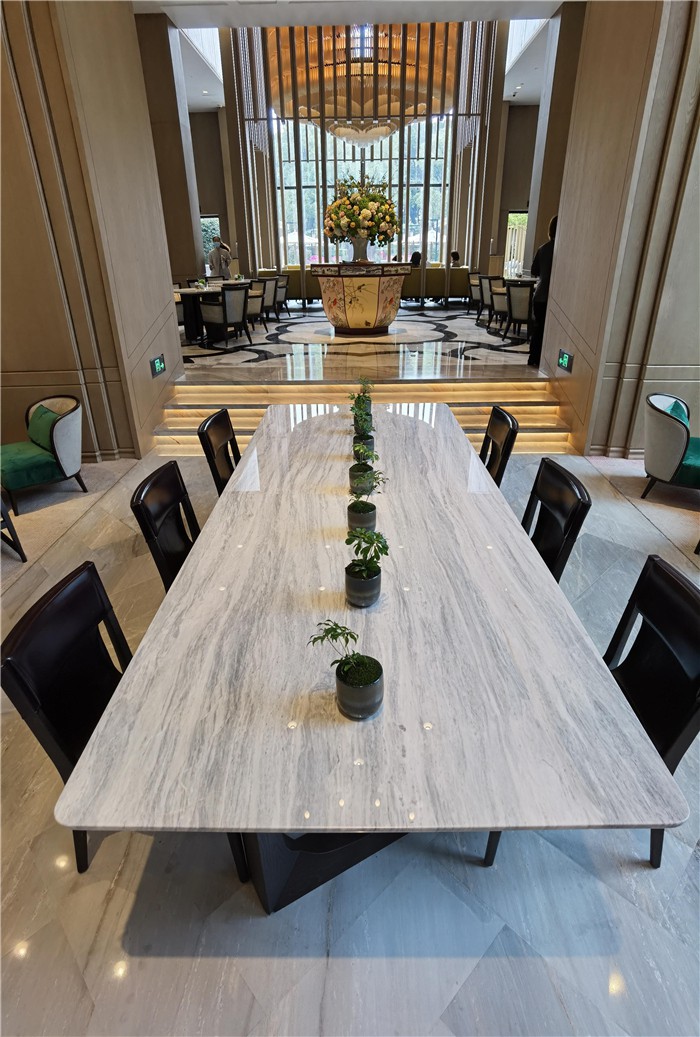 Бвлгари плави мермер