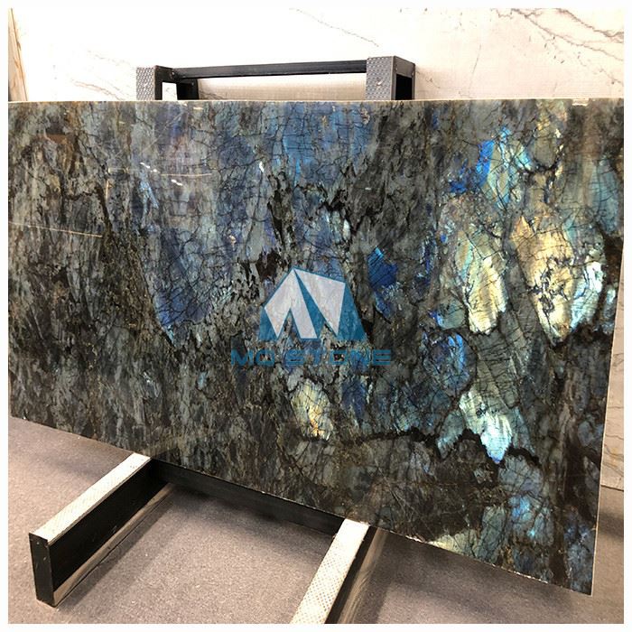 Лабрадорит Лемурийский синий гранит