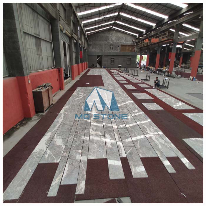 Carreaux de marbre gris