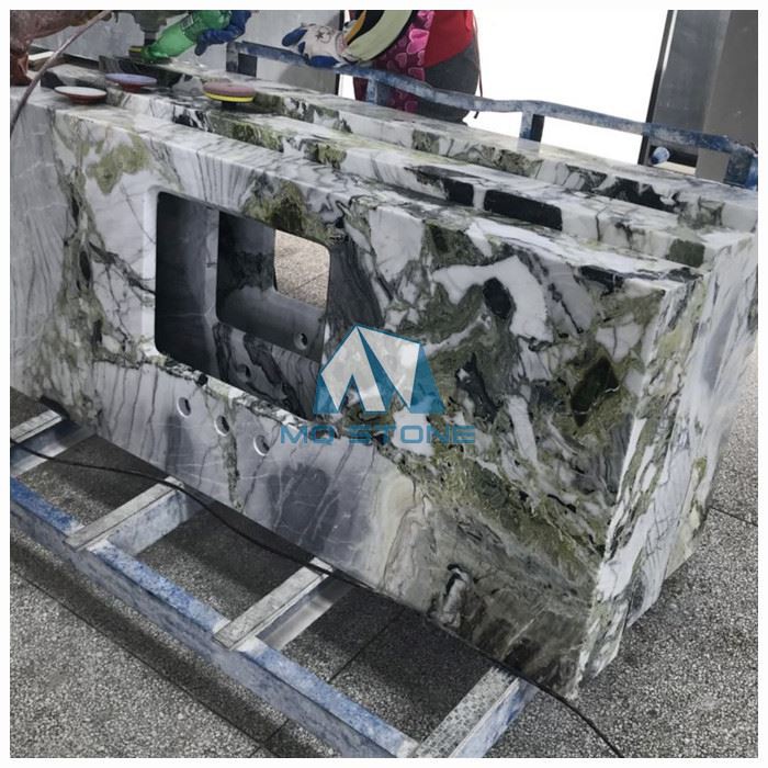 قمة الغرور من الرخام اليشم الجليدي