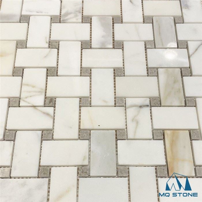 Piastrella di marmo a mosaico con trama a canestro