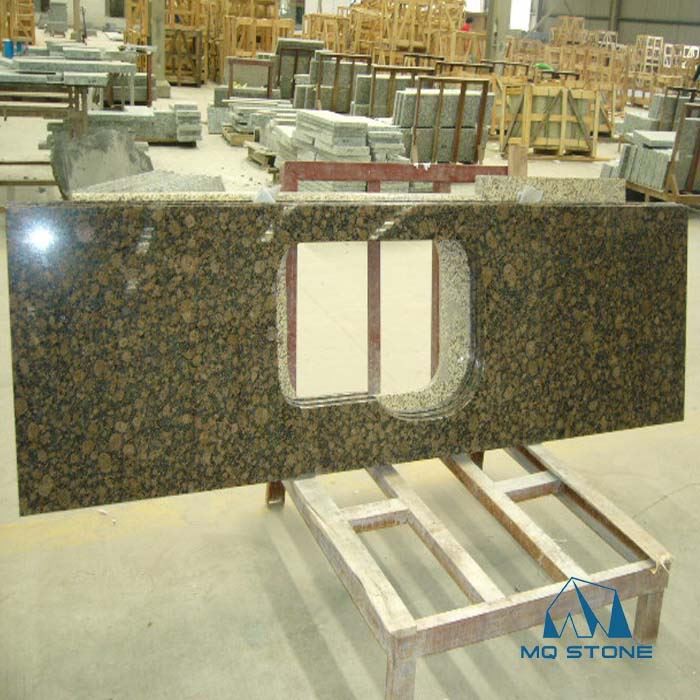 Piano cucina marrone baltico