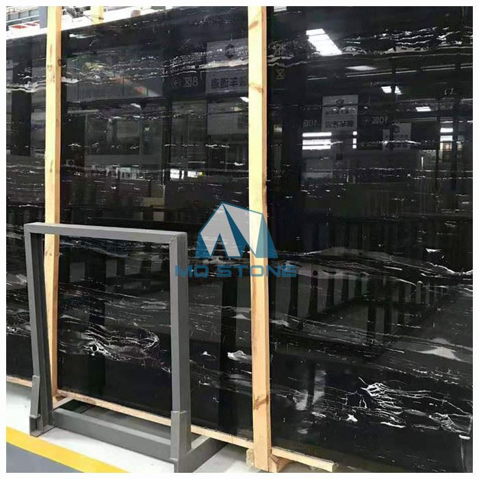 Silberne Portoro-Marmor-Platten