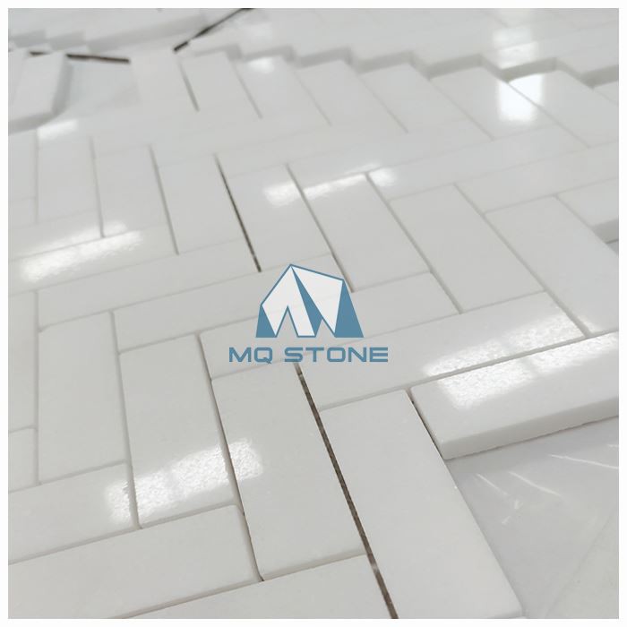 Thassos Fischgrätenmosaik aus poliertem Marmor