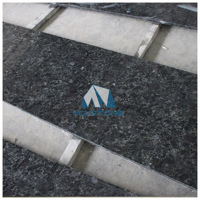 वोल्गा ब्लू ग्रेनाइट काउंटरटॉप्स