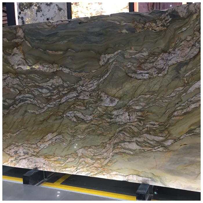 Фасцинатион Куартзите Плос