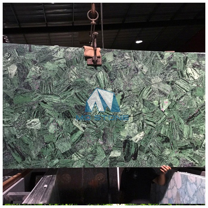 레드 에메랄드 석판