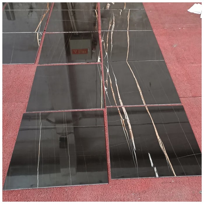 Jubin Marmar Hitam Dan Emas