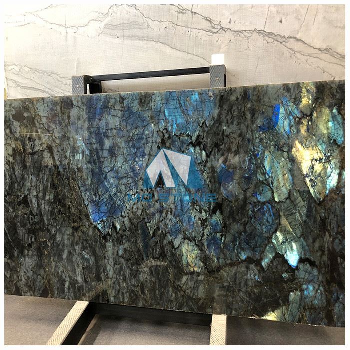 Лабрадорит Лемурийский синий гранит