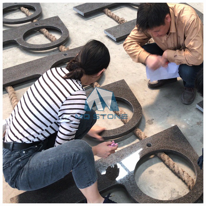 インペリアルブラウン御影石カウンタートップ