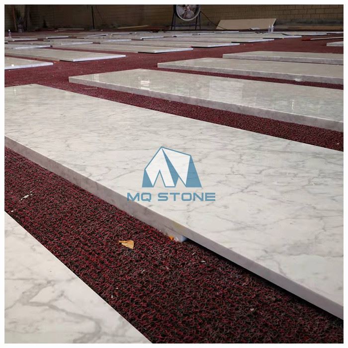 Banc de cuisine en marbre blanc