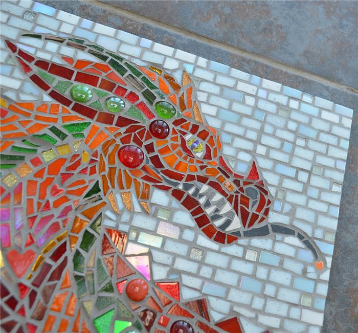 Мозаичные узоры с драконами