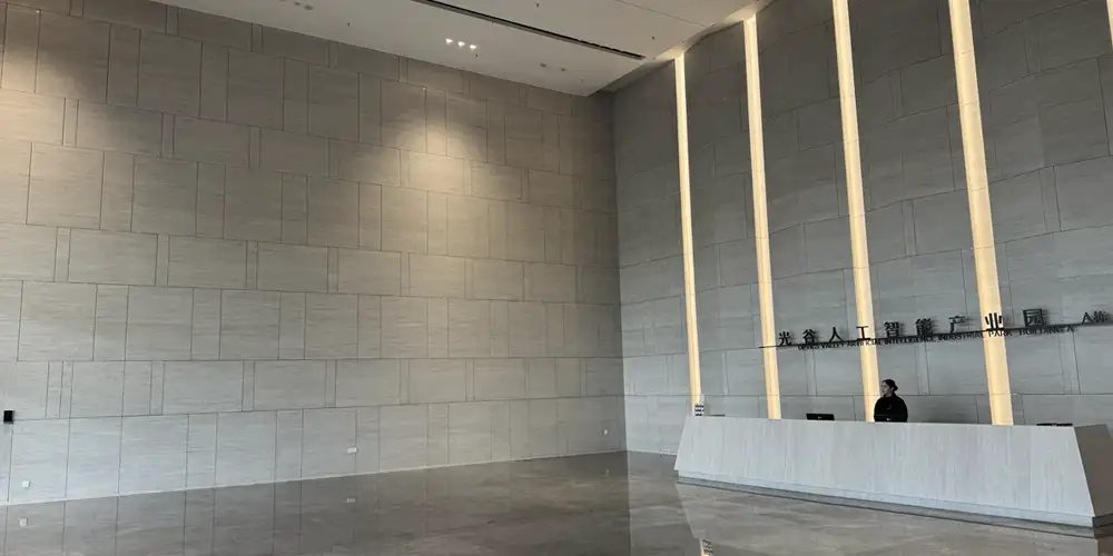 Oriental-White-Travertine-Interior-Wall-Facade-Wuhan-Optics-Valley-AI-Industrial-Park
