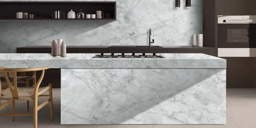 The-2026-Definitive-Guide-to-Exotic-Quartzite-Why-Brazilian-Minerals-are-the-New-Standard-for-Luxury-Architecture