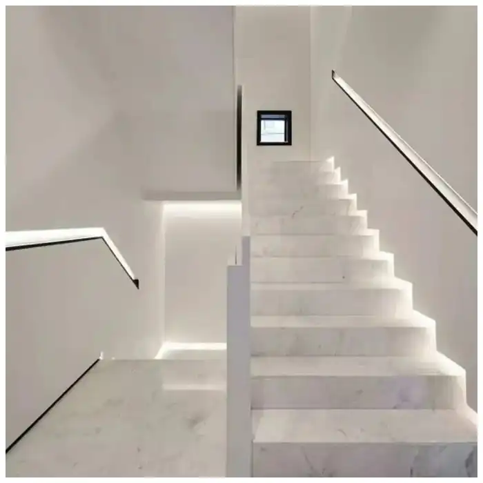 Ariston-White-marble-slab-viewed-under-diffuse-and-directional-light Ariston-White-marble-slab-viewed-under-diffuse-and-directional-light
