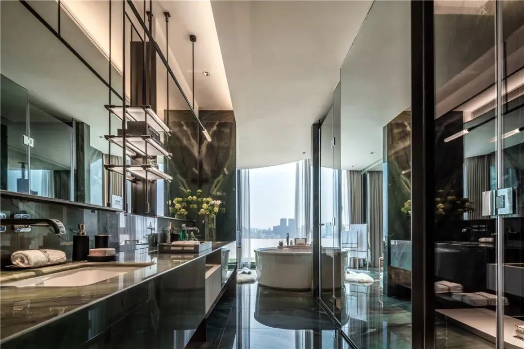 ボタニック・グリーン・クォーツァイト・バスルーム・デザイン ボタニック・グリーン・クォーツァイト・バスルーム・デザイン