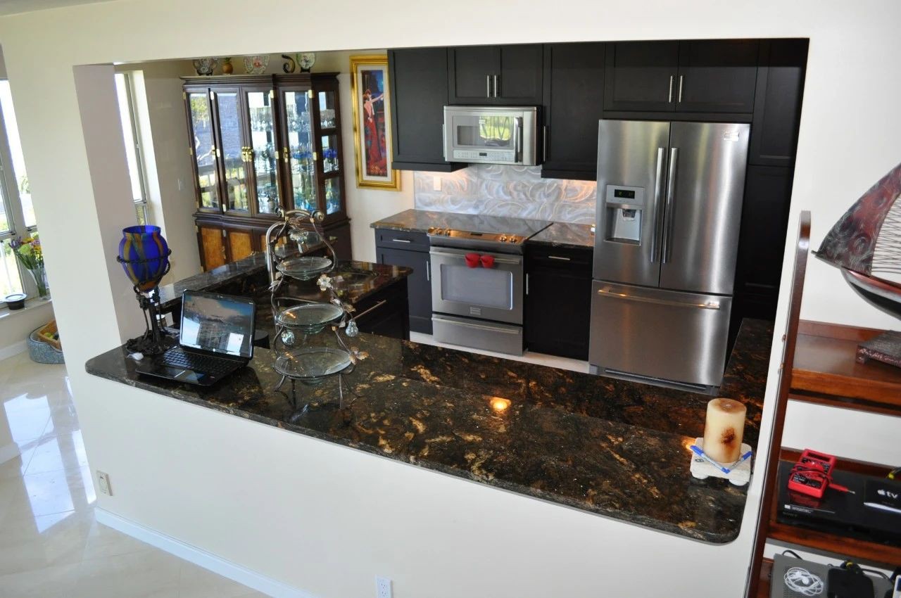 ब्लैक ग्रेनाइट किचन वर्कटॉप्स